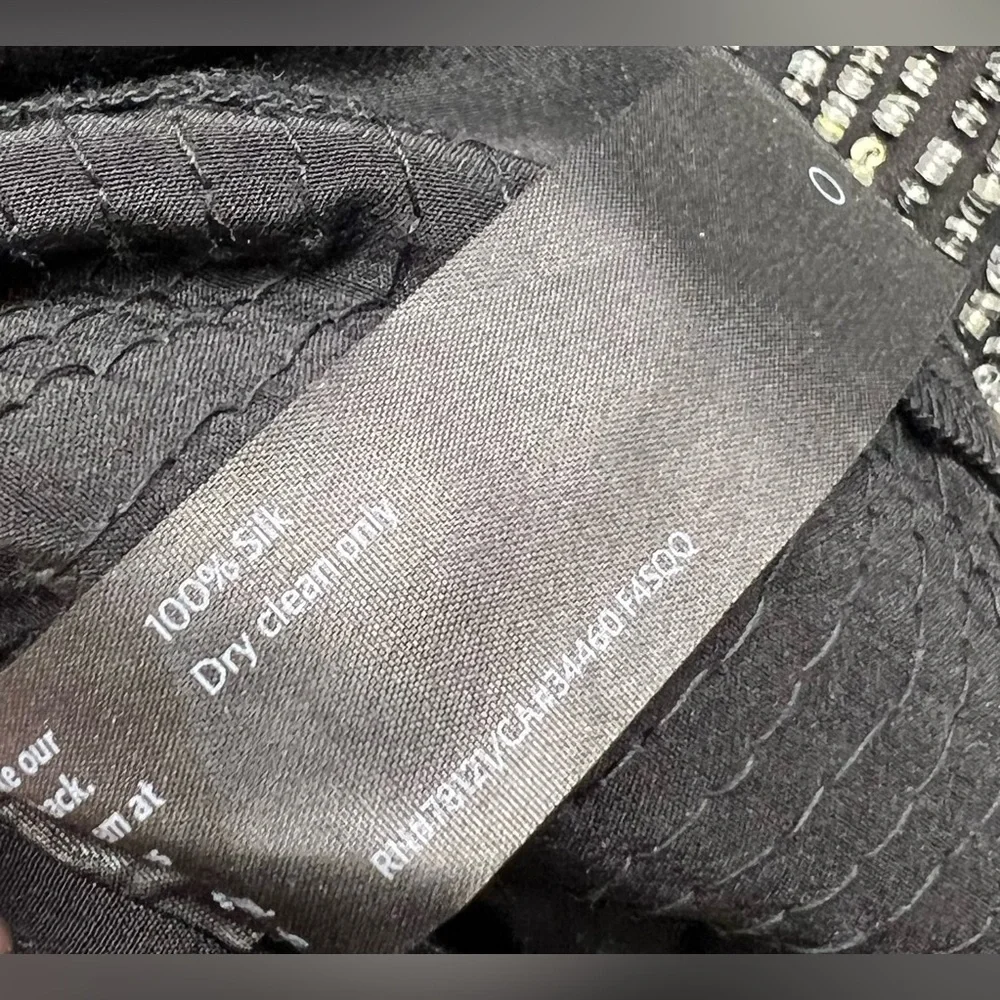 Eileen Fisher-‎ Black Blouse- Crep Silk Sequin Rivulet Cap Sleeve Shirt- Large - Picture 4 of 6